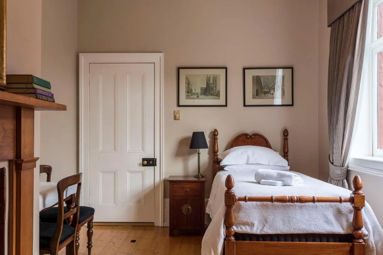 ****  Grand Old Duke Aparthotel Hobart Australia