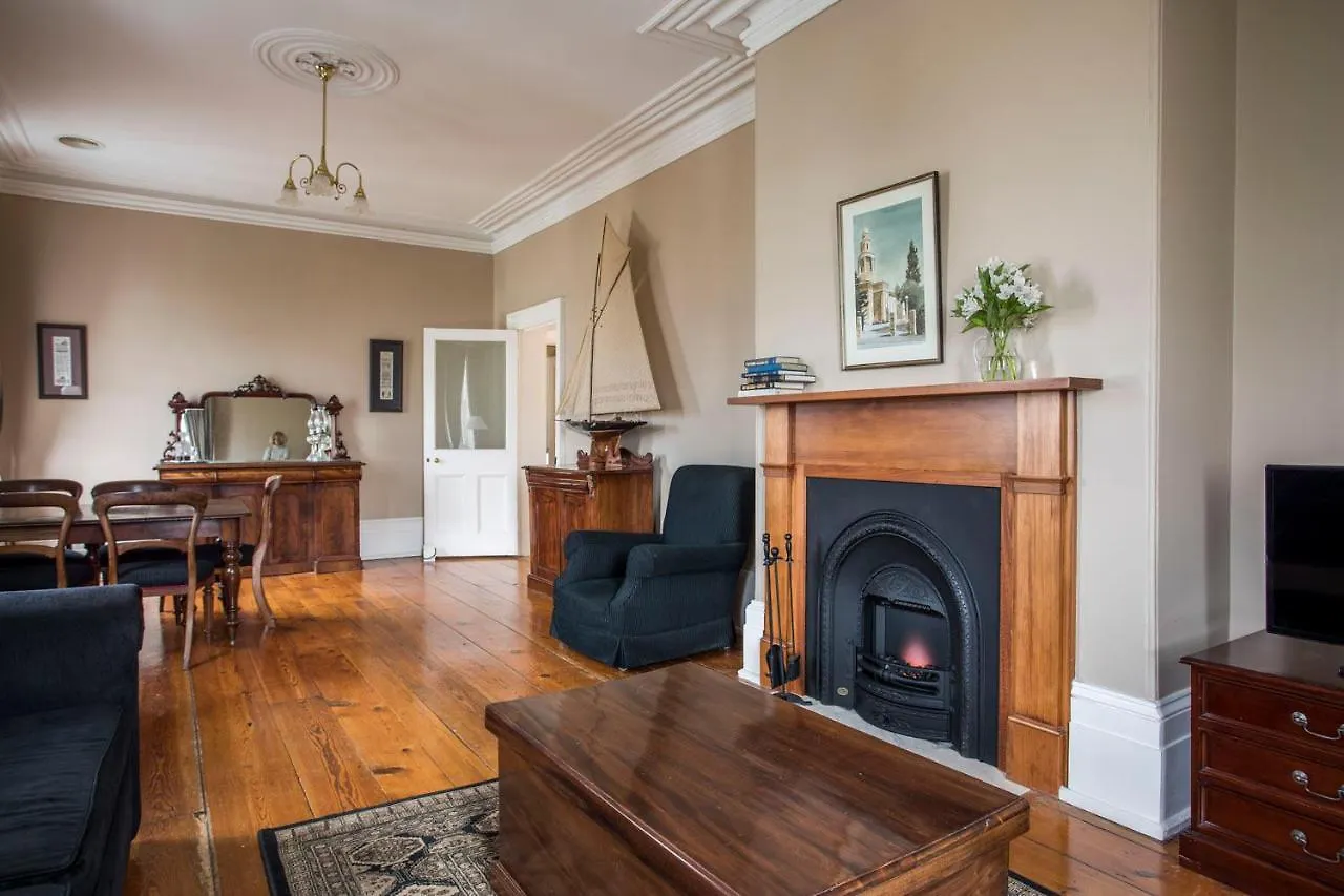 Grand Old Duke Aparthotel Hobart